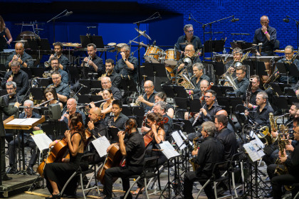 BANDA SINFÓNICA MUNICIPAL DE MADRID & ROKO. JAMES BOND REMEMBER