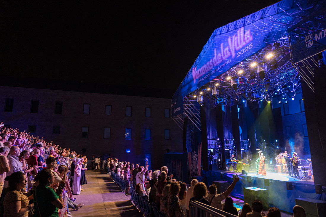 LILA DOWNS