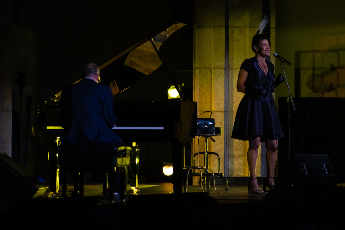 TRIBUTO A BILLIE HOLIDAY