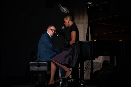 TRIBUTO A BILLIE HOLIDAY
